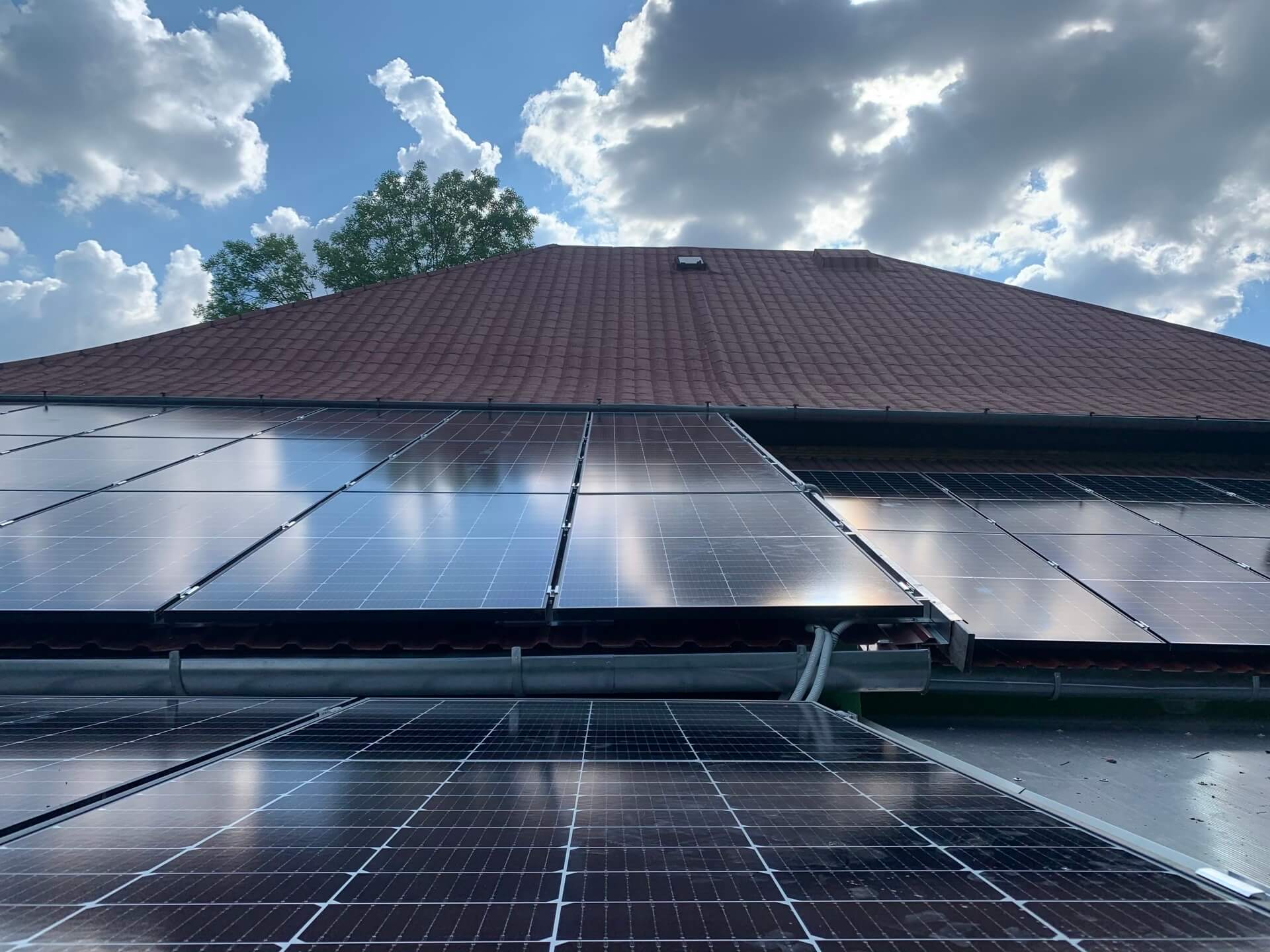 Napelem teleptés referenciánk